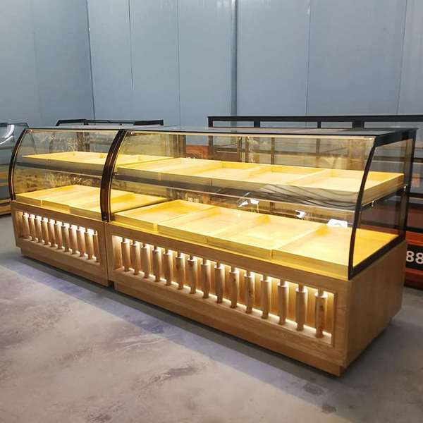 济南面包展现柜是提高面包店营业额的加分项